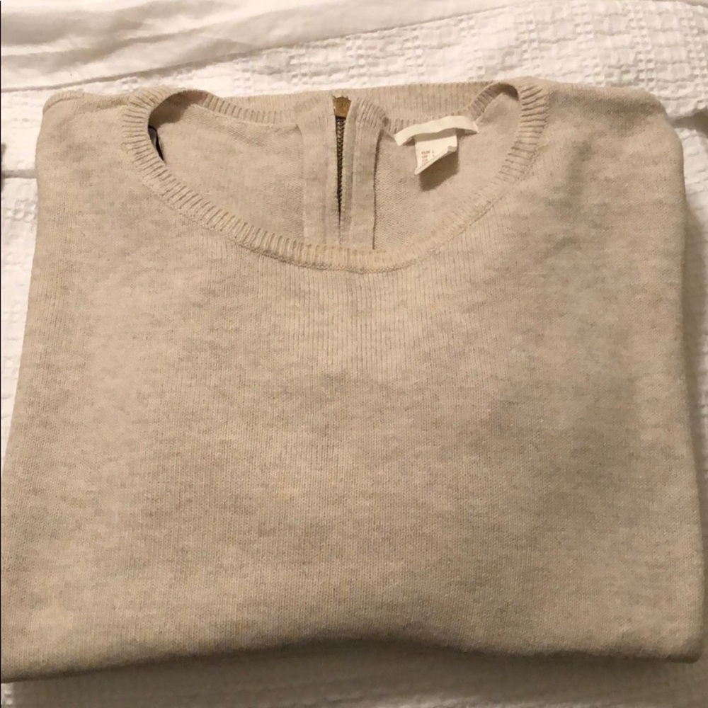 H&M, cream sweater.
